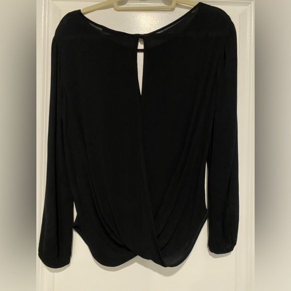 Ella Moss long sleeve blouse with draped crossover in front and back - Picture 2 of 4
